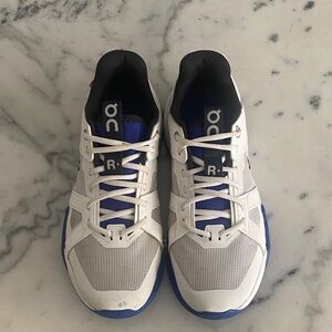 On Running Boy’s The Roger